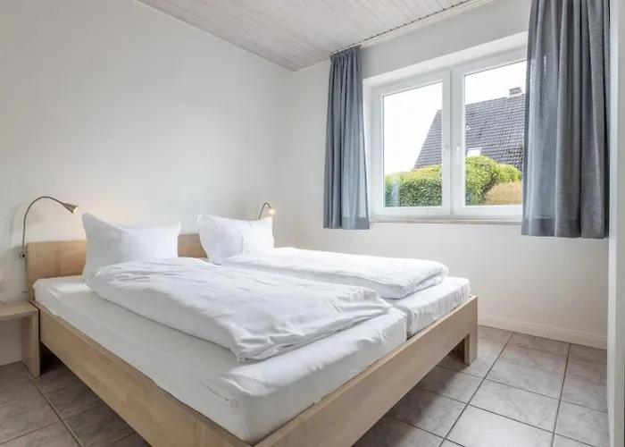 Vakantiehuis Linke Haushaelfte Id 906 *